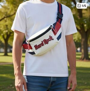 Hard Rock Cafe 2020 AMERICANA WAIST BAG Belly Bag 14" x 6" x 5"